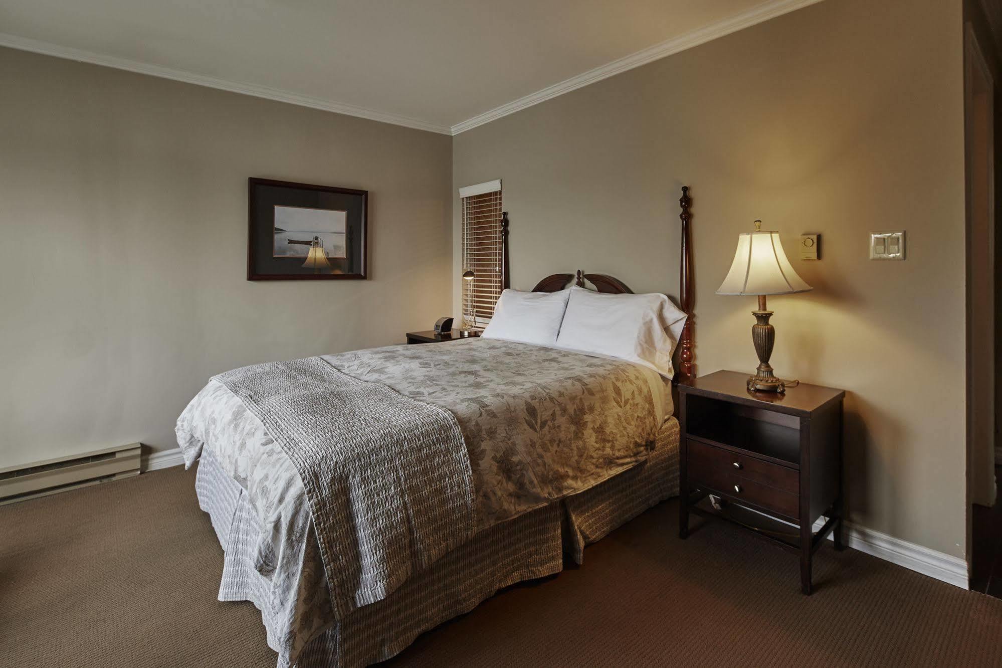 Sir Sam'S Inn & Spa (Adults Only) Haliburton Zewnętrze zdjęcie