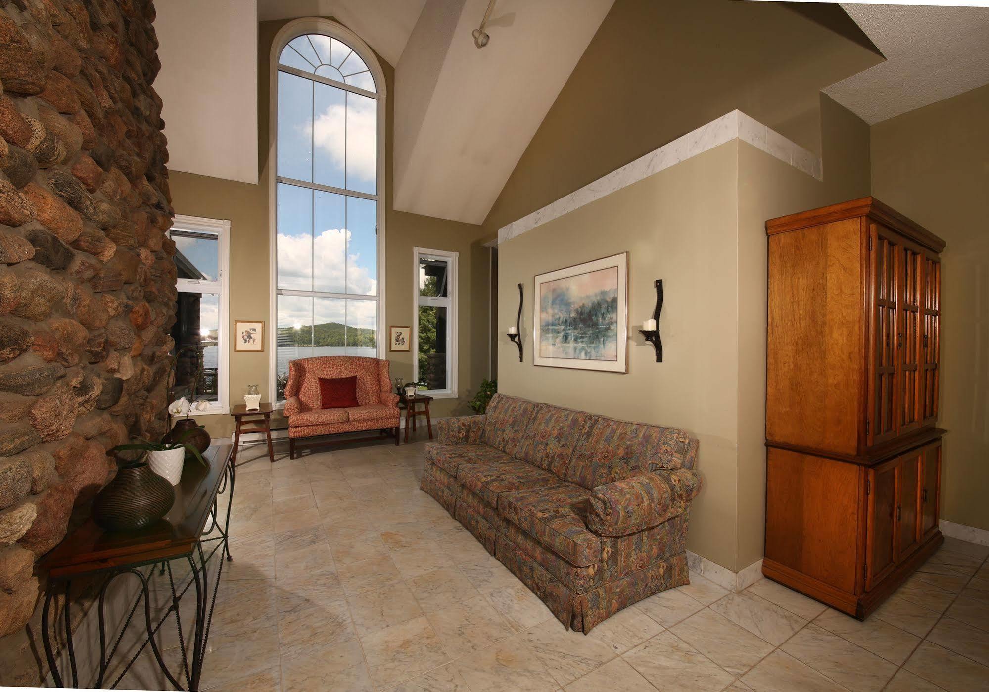 Sir Sam'S Inn & Spa (Adults Only) Haliburton Zewnętrze zdjęcie