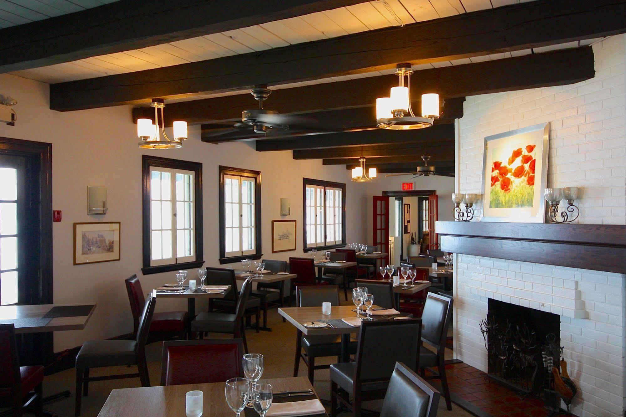 Sir Sam'S Inn & Spa (Adults Only) Haliburton Zewnętrze zdjęcie